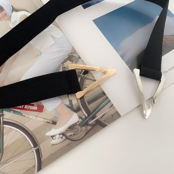 2/$21 Ladies Triangular Latch Belt - Picture 4 of 8